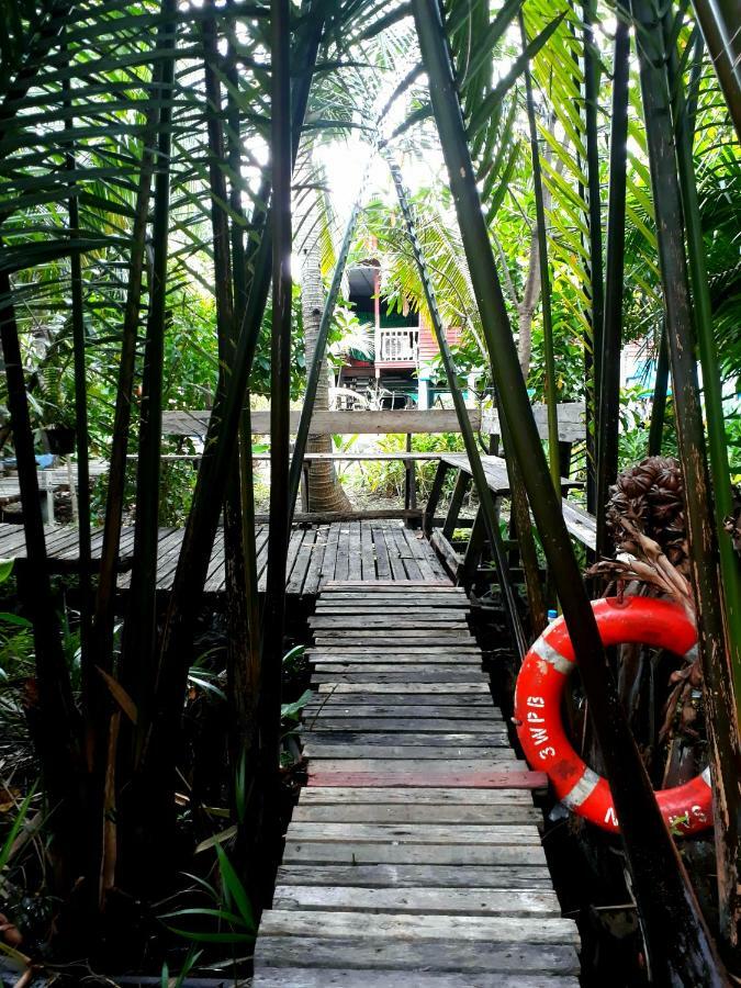 Hotel Baan Glangsuan Bang Kobua Bang Chak Exteriér fotografie